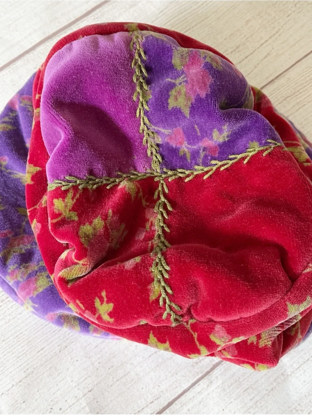 April Cornell hat used pink